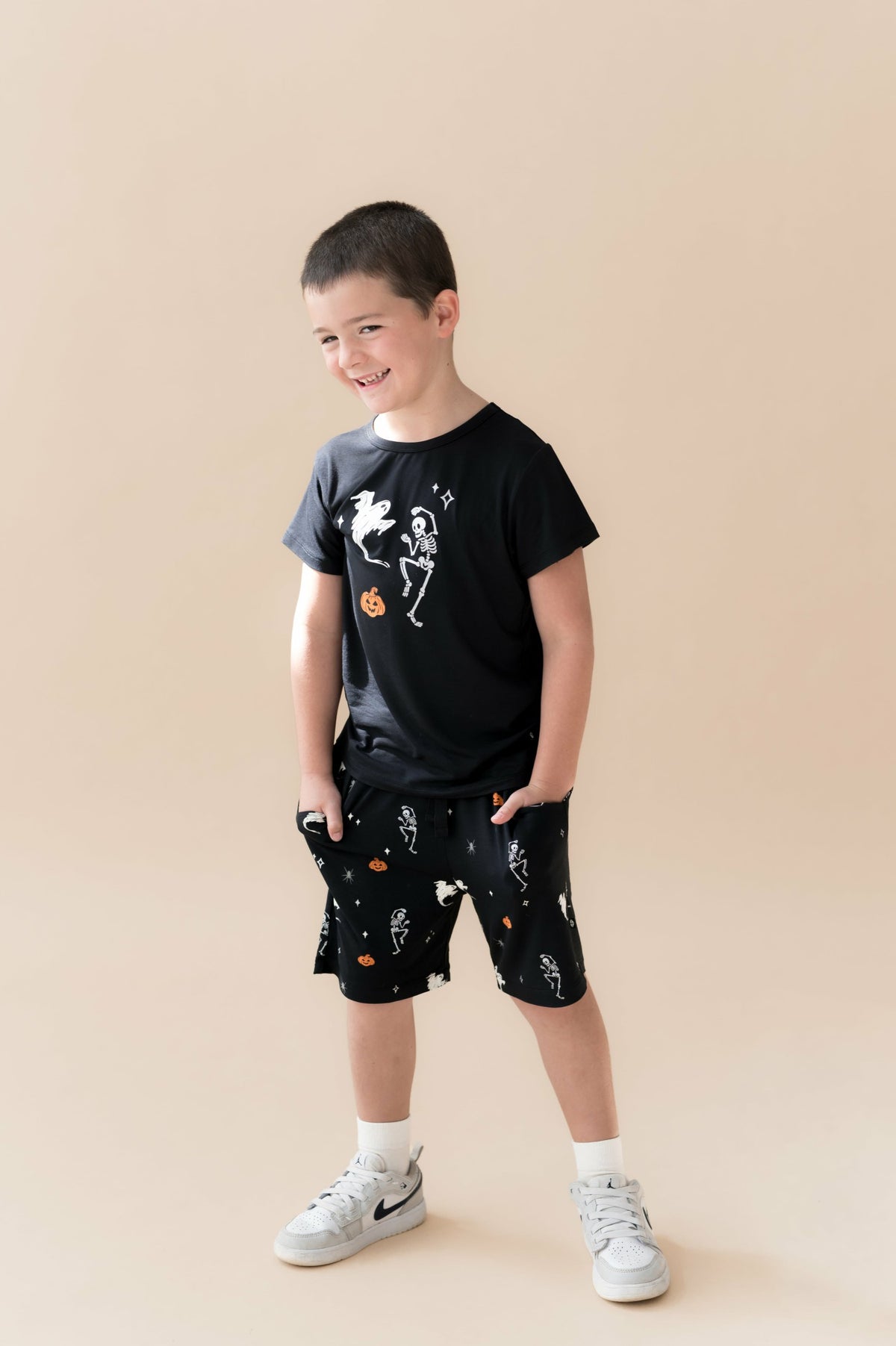 Toddler Basic Tee in Halloween Friends on Midnight | Kyte Baby
